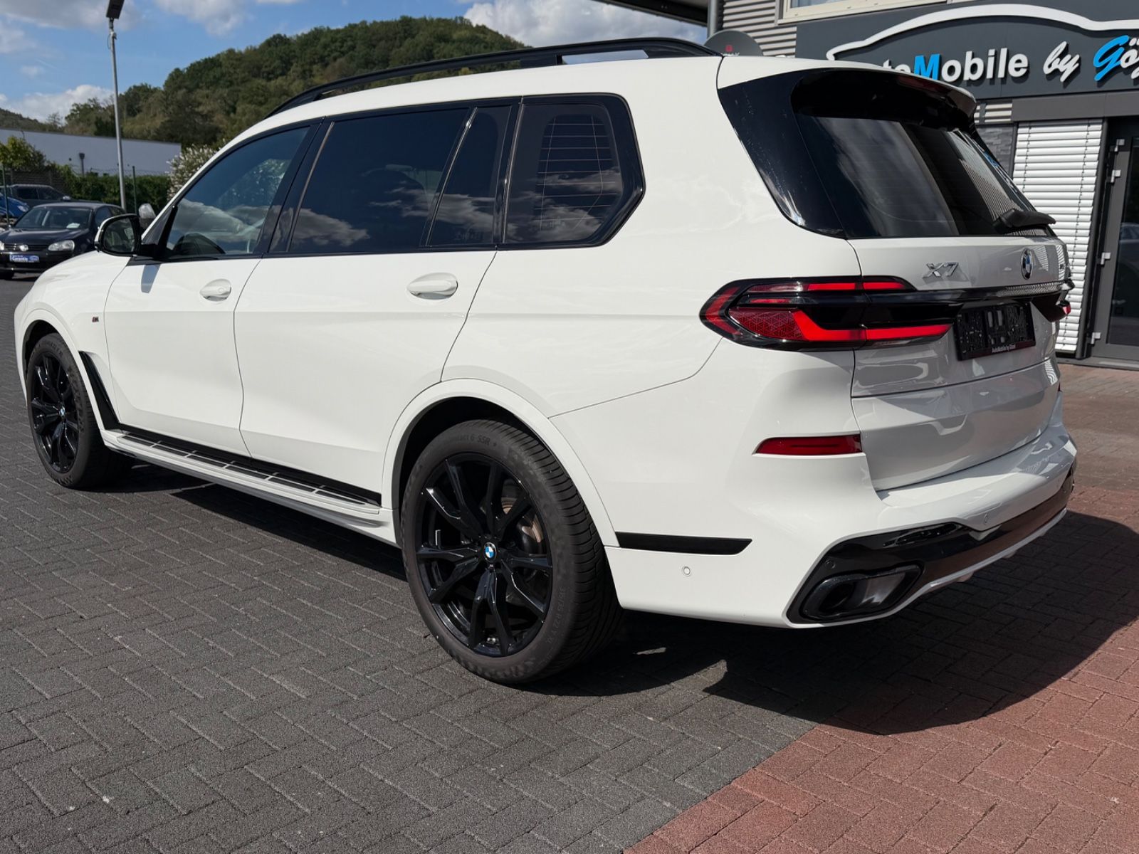 BMW X7 xDrive 40 d M Sport 1.Hand Sky Pano 7Sitz foto 3