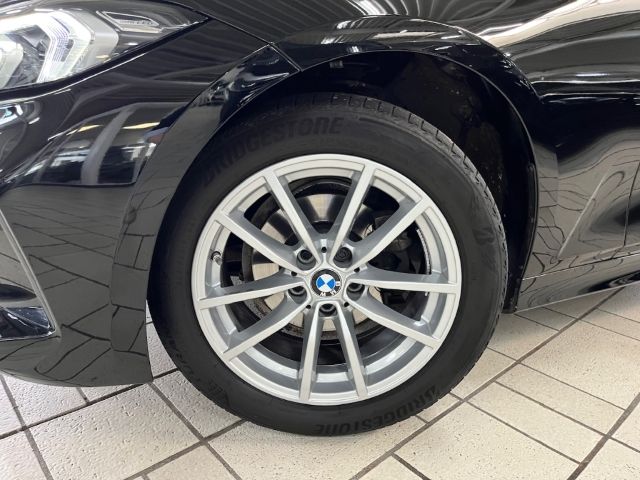 BMW 318 i A Touring 17''Navi LED PDC SHZ DAB Fernlas foto 5