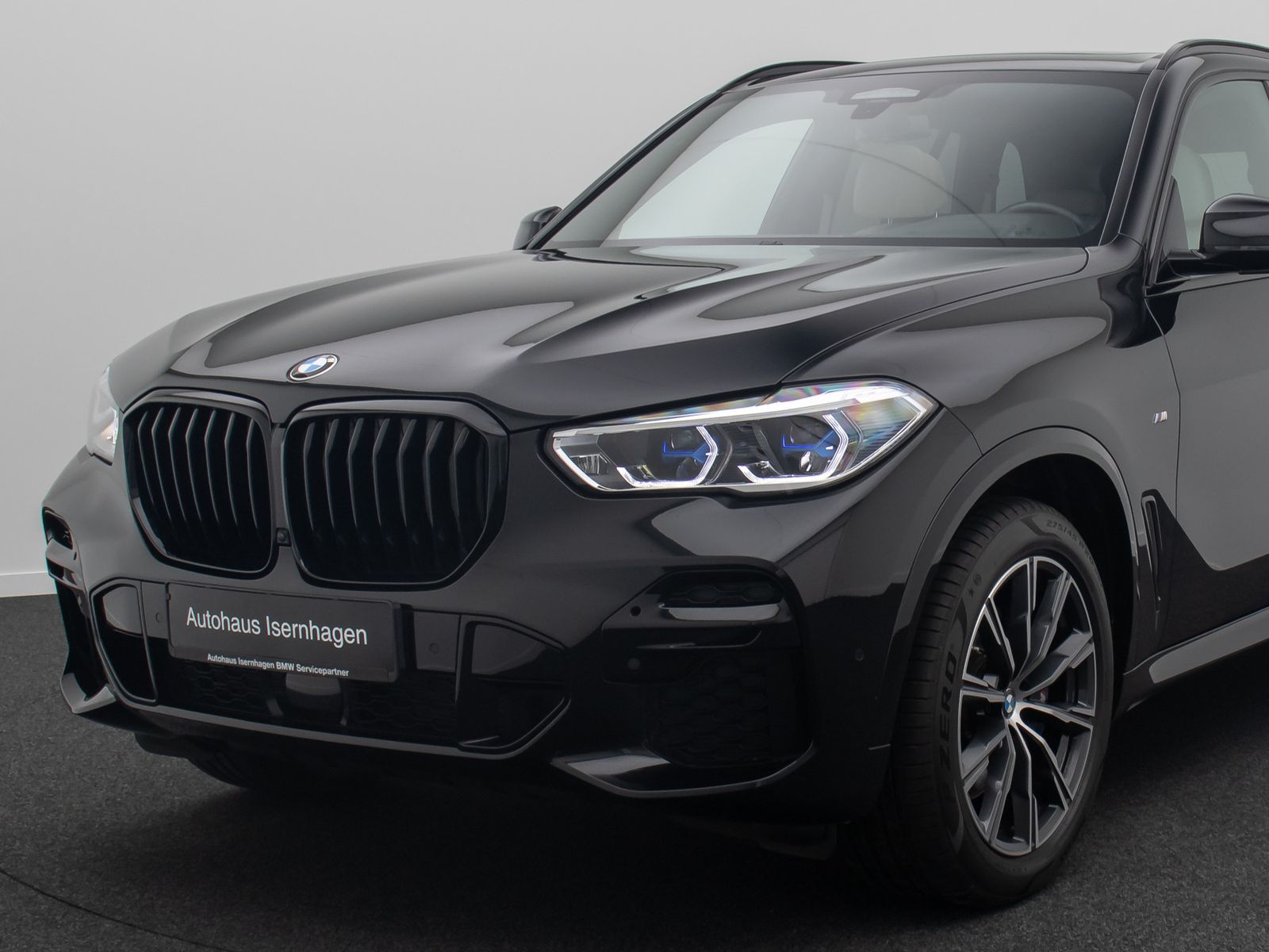 Fahrzeugabbildung BMW X5 xD40i M Sport FondEnt Massage Individual Voll