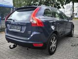 Volvo XC 60 Summum AWD AUTM PANO MEM PDC R-CAM - Volvo XC60 Unfallwagen