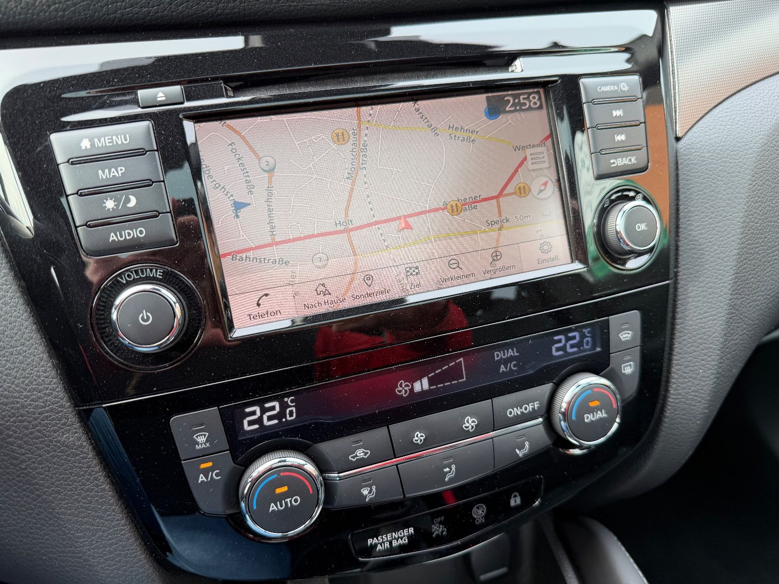 Fahrzeugabbildung Nissan Qashqai Tekna+ VOLLAUSSTATTUNG 19 ZOLL BOSE