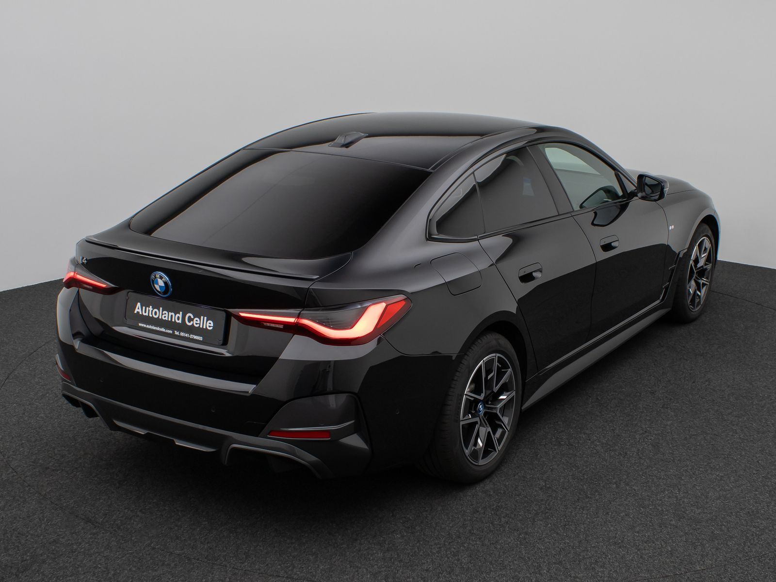Fahrzeugabbildung BMW i4 eD40 M Sport Kamera DAB H/K Komfort 18Zoll