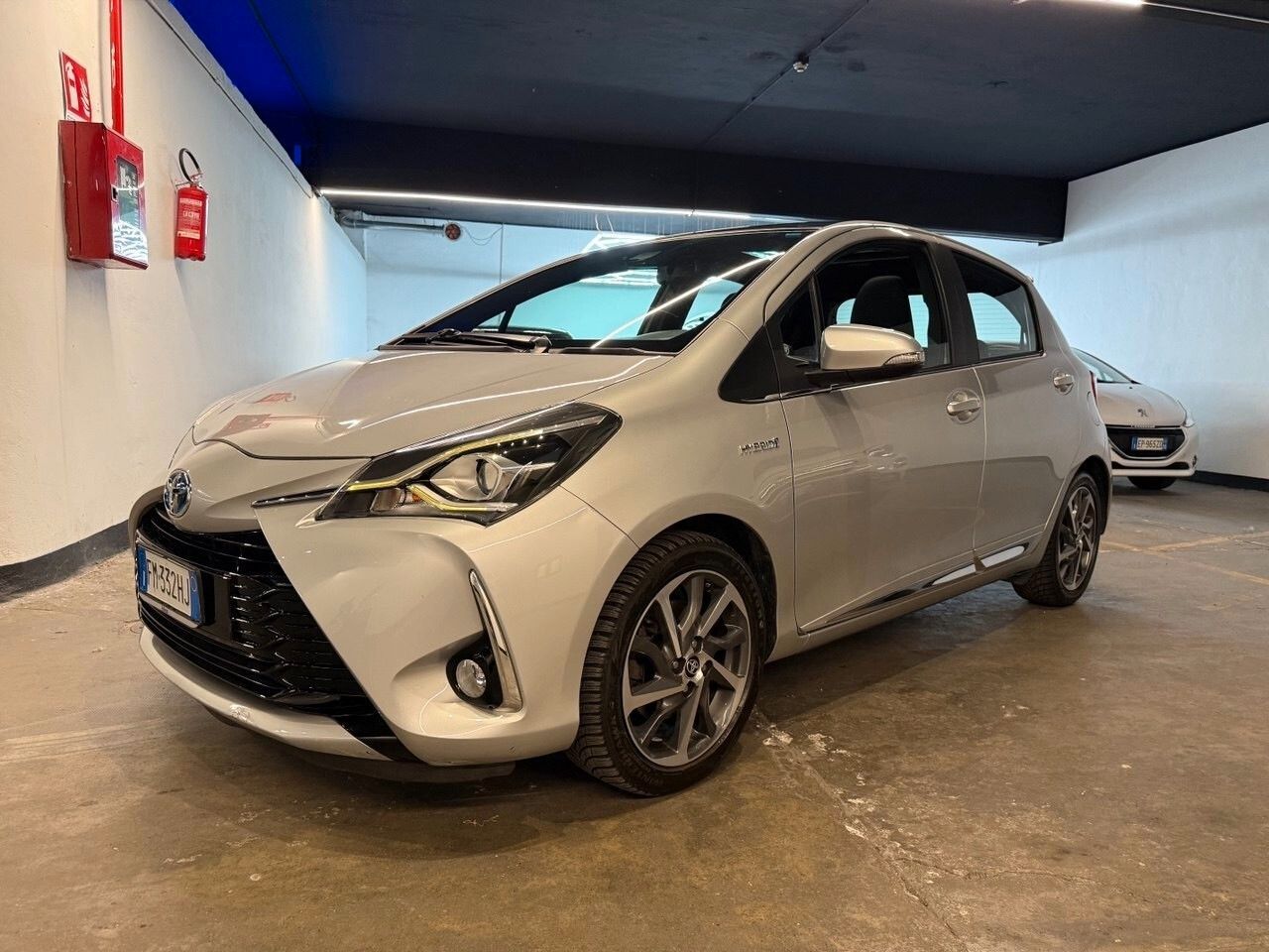 TOYOTA Yaris