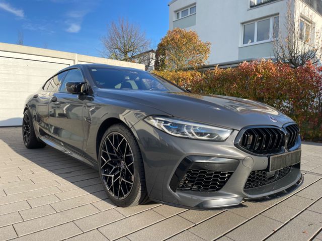 BMW M8 Competition xDrive GC/Carbon/B&W/Laser/voll