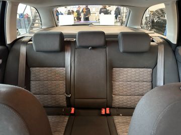 MYAUTOCENTER – Gebraucht- und Jahreswagen mit Werkstattservice in Pfaffenhofen Skoda Octavia Combi Ambiente *Klima*TÜV NEU*