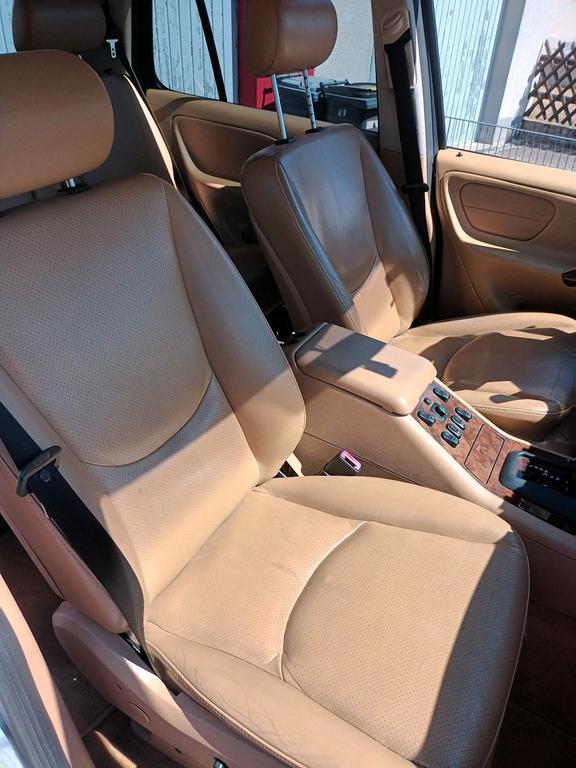 Mercedes-Benz ML 320