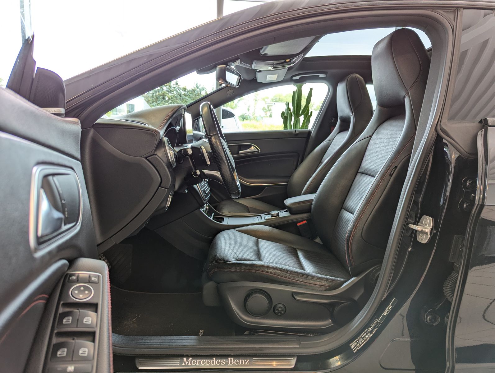 MERCEDES-BENZ CLA 220 Shooting Brake AMG Pano Bi-Xe Harman H/K - Image 12