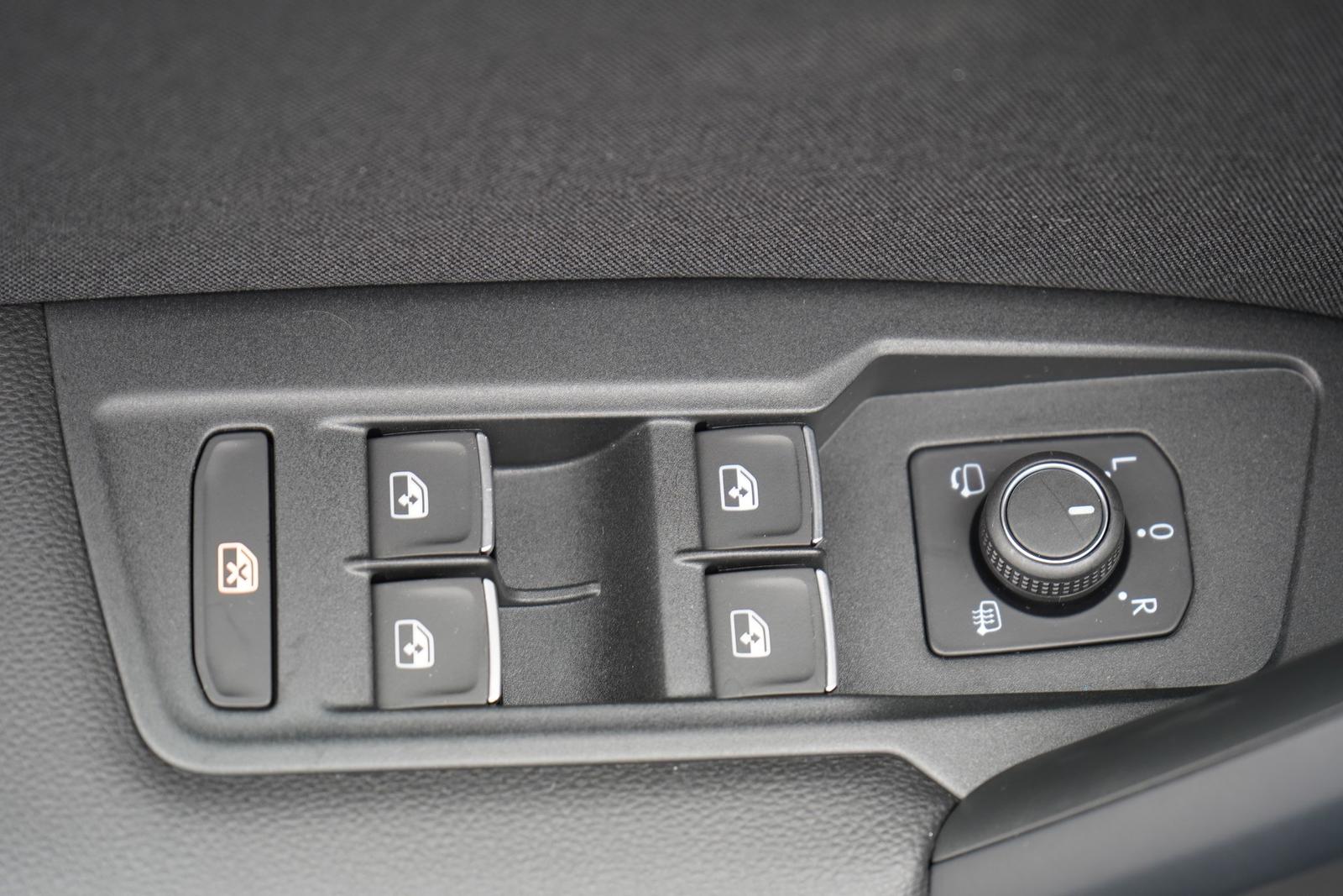 Volkswagen Tiguan 1.5 16V TSI Elegance Standheizung ACC PDC, миниатюра 28
