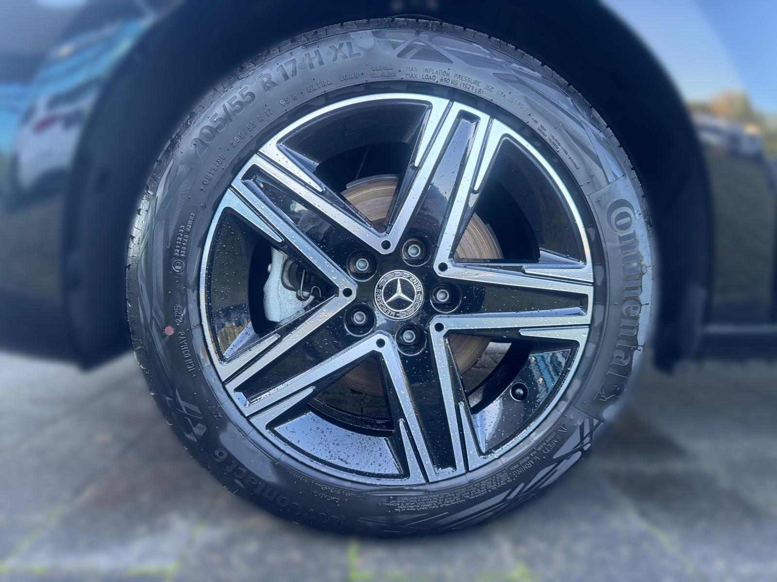 Mercedes-Benz T 180 d Edition SHZ*LED*MBUX*AHK*Kamera*Temp*Nav