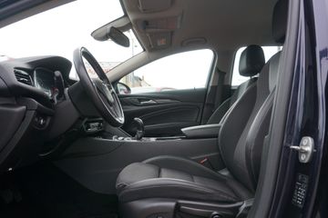 Opel Insignia - 11