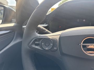 Bild 12 Opel Corsa 1.2 GS NAVI/PDC V+H+CAM/KlimaAT/Keyless