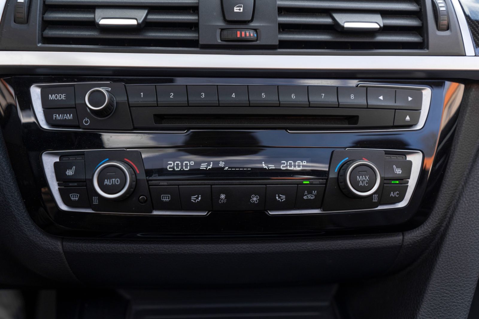 Fahrzeugabbildung BMW 430I Kabrio M-Performance H&K LED HUD CARBON KAM
