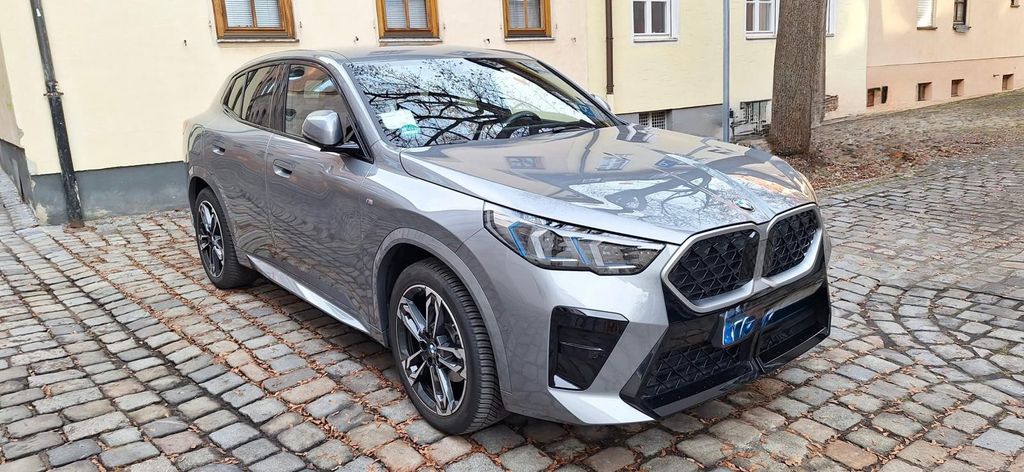 Image of BMW X2