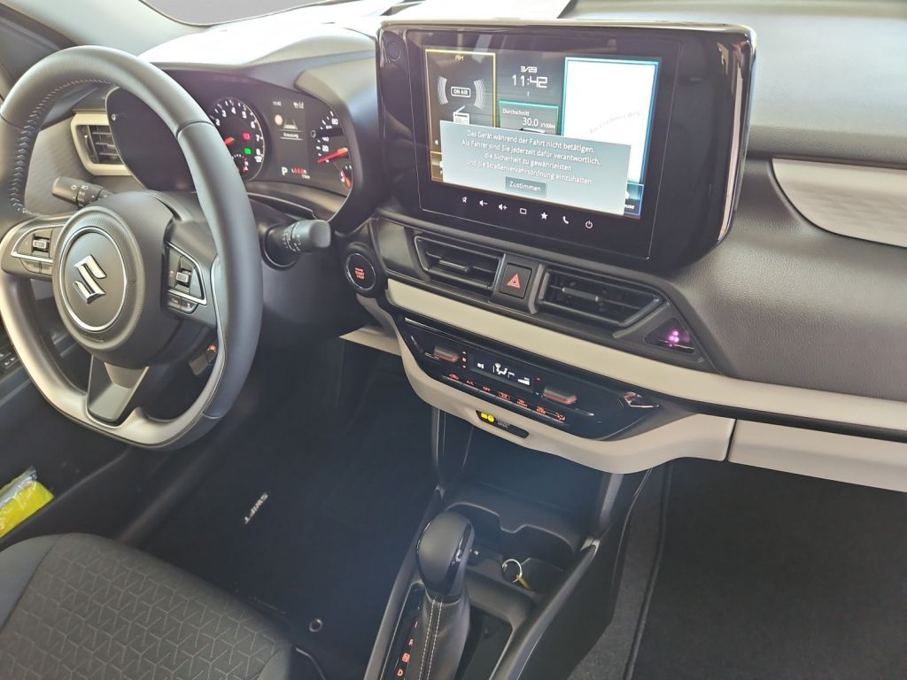 Fahrzeugabbildung Suzuki Swift 1.2 Dualjet Hybrid CVT Comfort