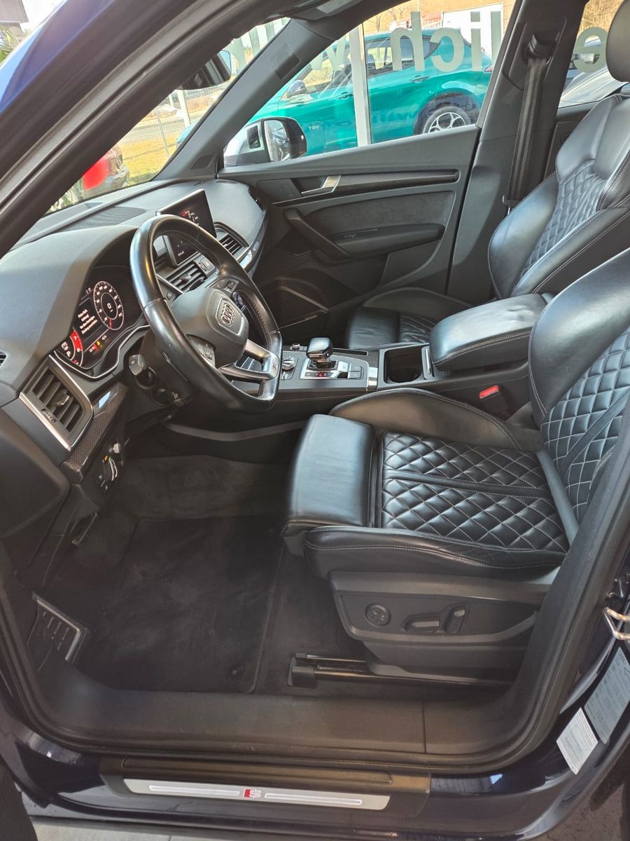 Fahrzeugabbildung Audi SQ5 3.0 TFSI quattro/Voll/Panodach/HUD/AHK