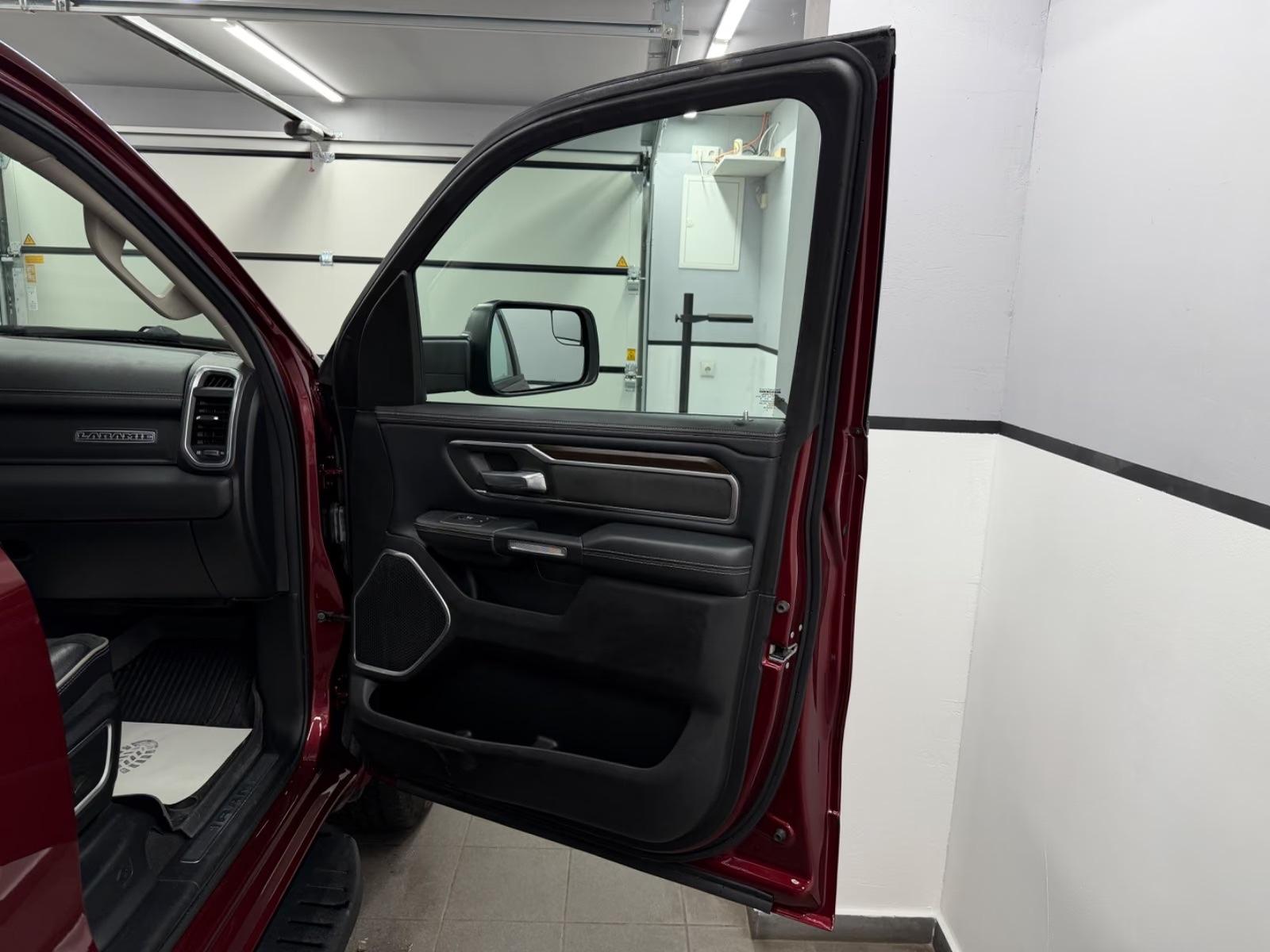 Dodge Ram 1500 HEMI 5.7 V8 eTorque 4x4 LARAMIE*Memo*SB, миниатюра 20