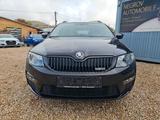 Skoda Octavia Combi RS - Skoda Octavia: mit Navigationssystem