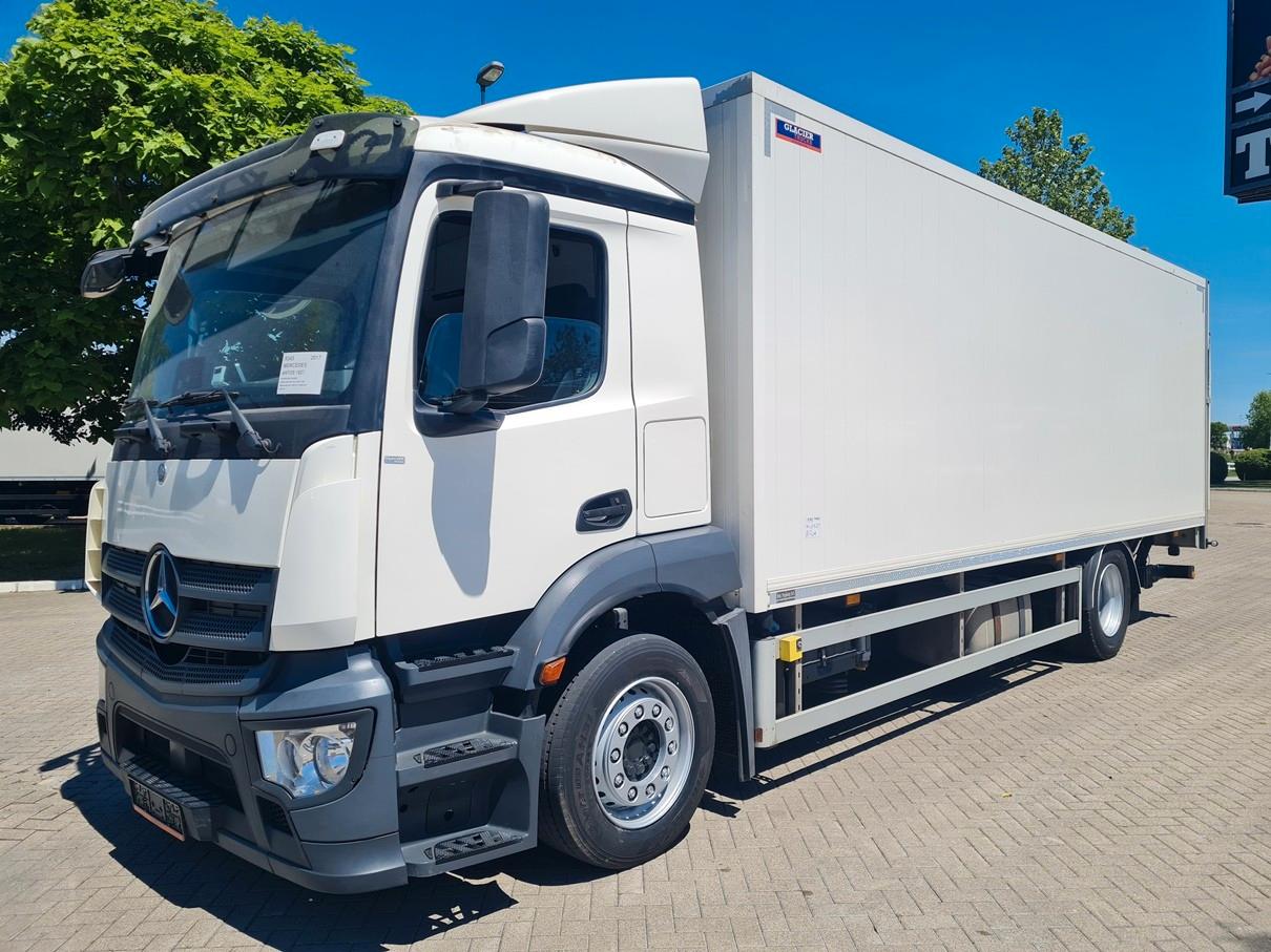 Mercedes-Benz ANTOS 1827 / 7.4m / LIFT 2t.