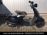 Vespa 946 Sonndermodell ARMANI LIMITED EDITION NR. 125 - VESPA S 125