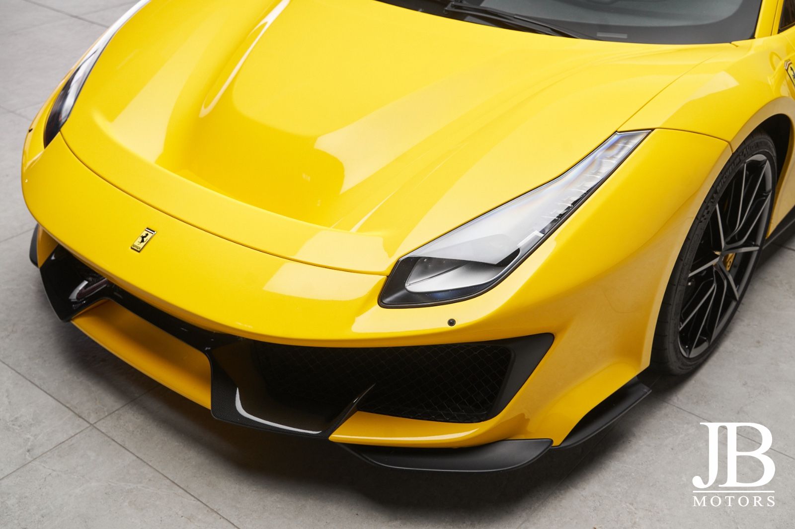 Fahrzeugabbildung Ferrari 488 Pista Racing Seats Lightweight Carbon German