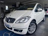 Mercedes-Benz A 160 Avantgarde*Automatik*AHK*Park-Assistent - Mercedes-Benz A 160 in Köln