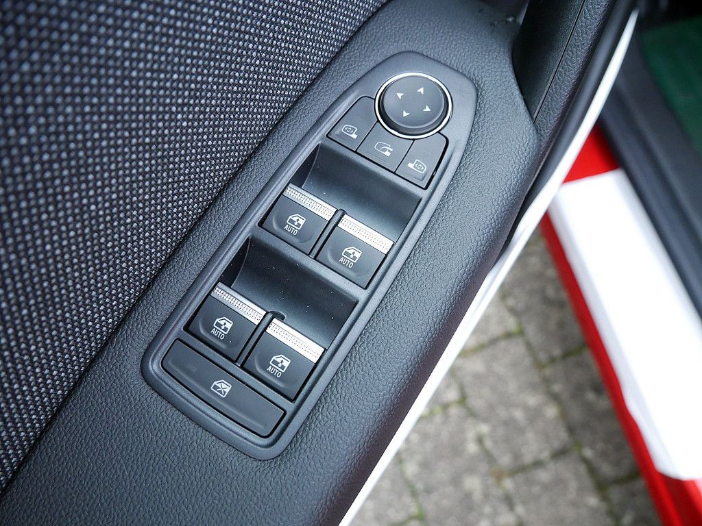 Fahrzeugabbildung Renault Captur Techno TCe 140 EDC Mild Hybrid