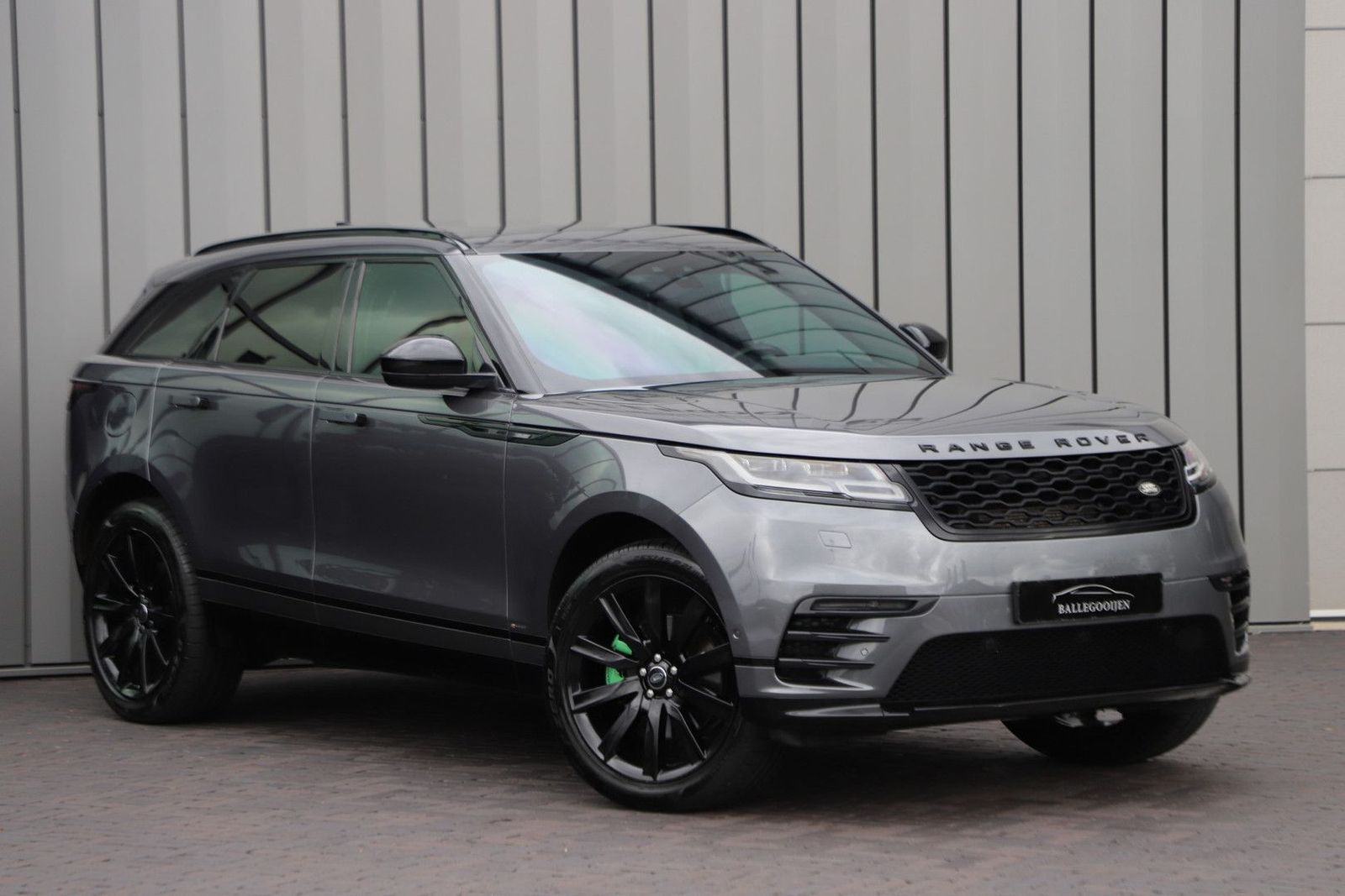 Land Rover Range Rover Velar 2.0 P300 Turbo AWD R-Dynamic | imagem 3