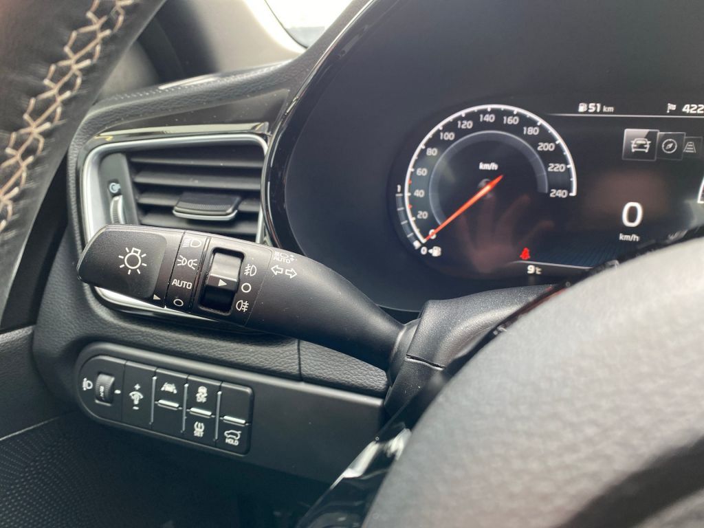 Fahrzeugabbildung Kia Ceed SW 1.4 T-GDI DCT OPF GT Line