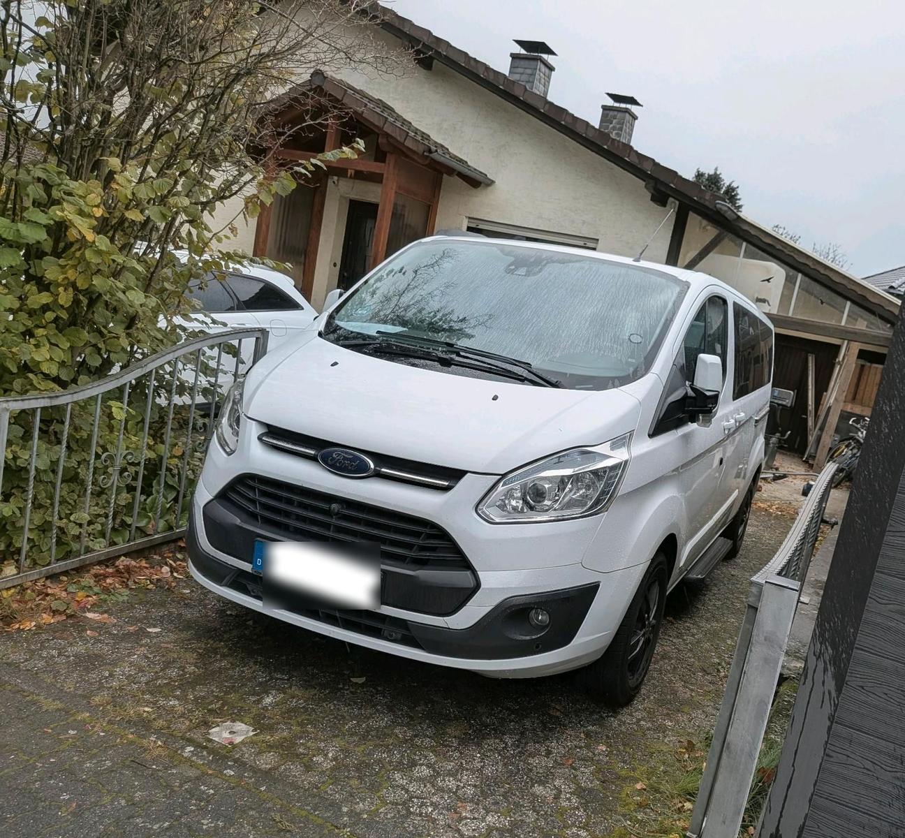 Ford Tourneo Custom