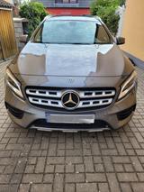 Mercedes-Benz GLA 250 4MATIC DCT AMG-Pano-Dach