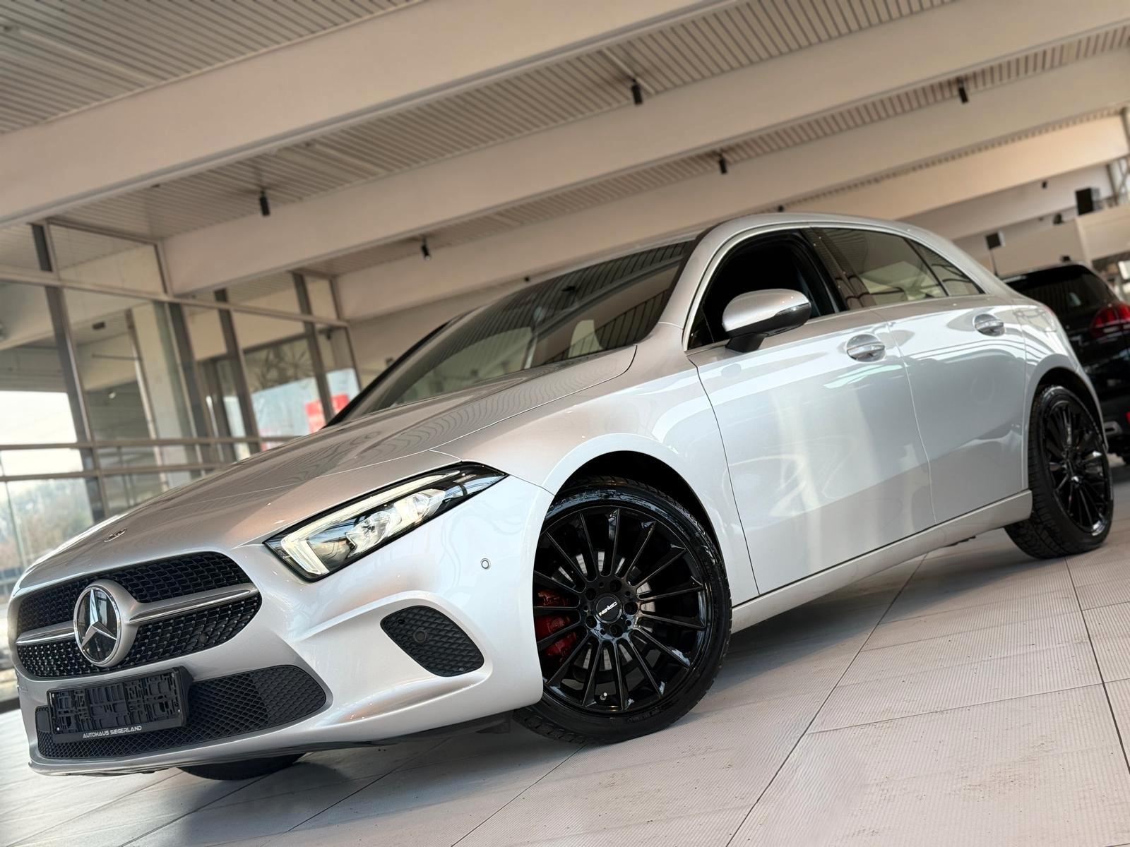 Mercedes-Benz A 180d/BUSINESS-PAKET/NAVI/TEILLEDER/18-ZOLL