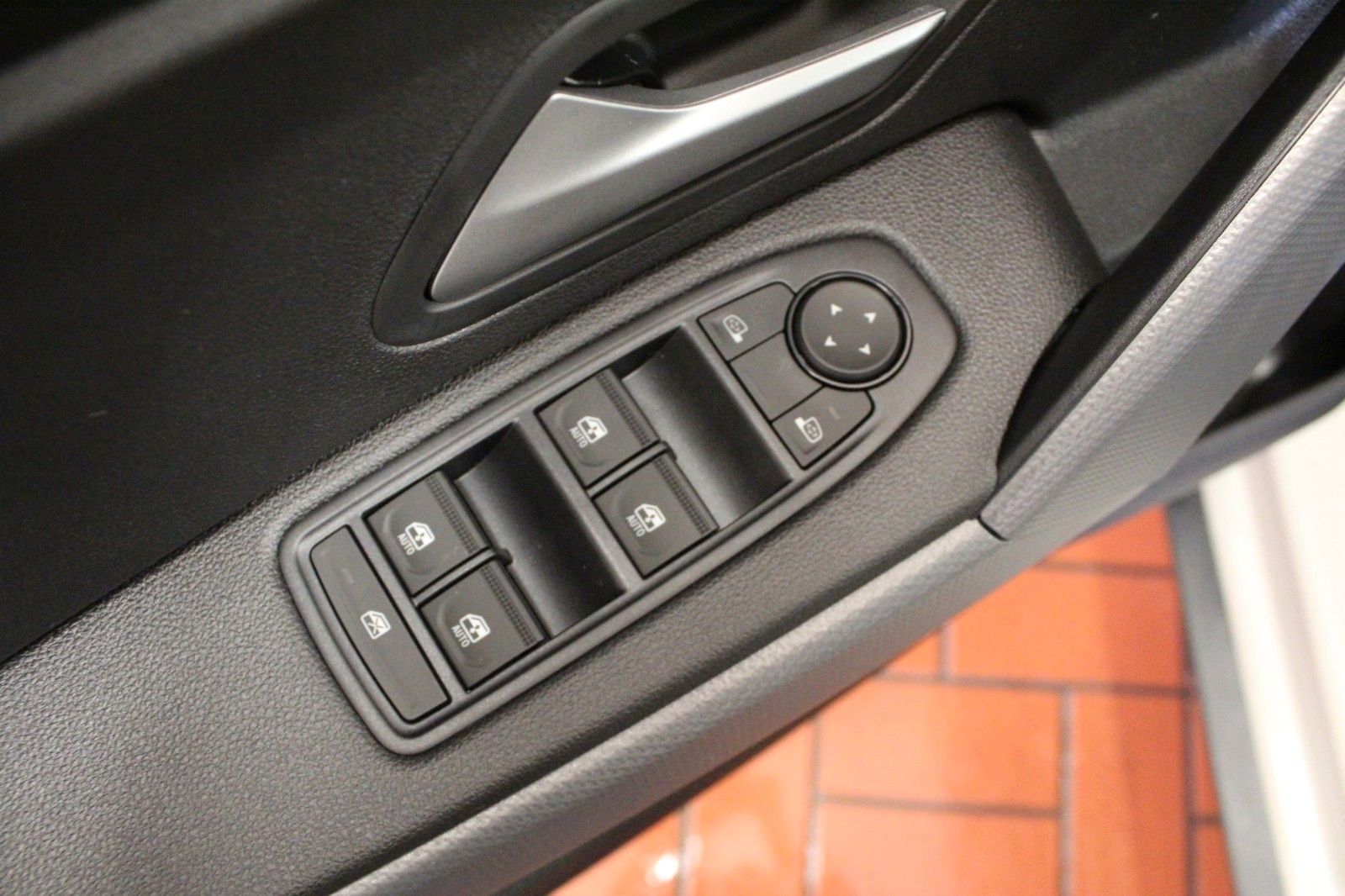 Fahrzeugabbildung Dacia Duster mild hybrid 140 Expression*Winterp.*MY 26