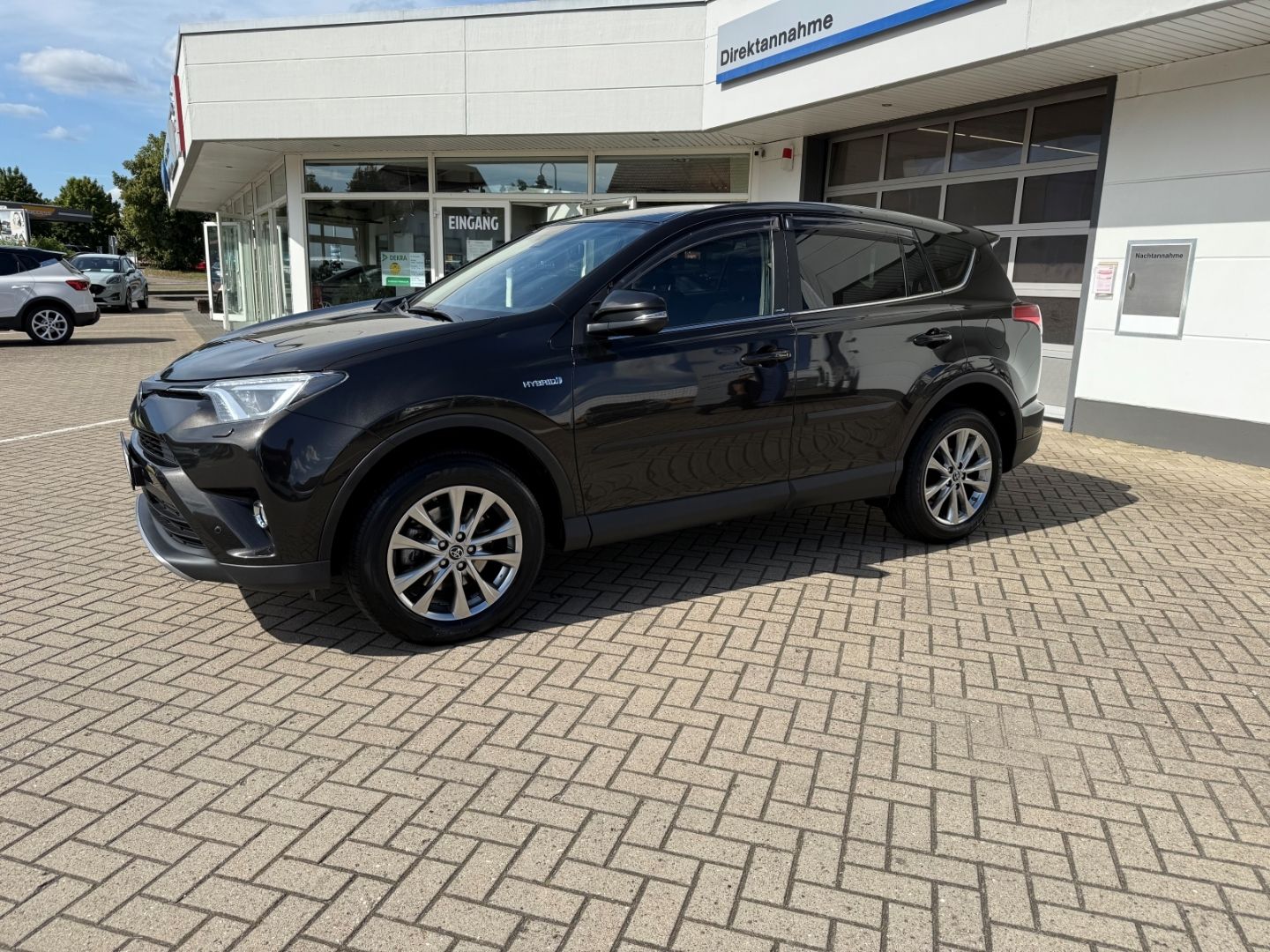 TOYOTA RAV 4 Hybrid Edition-S+ 2.5 VVT-i Navi Alu SHZ R - Image 2