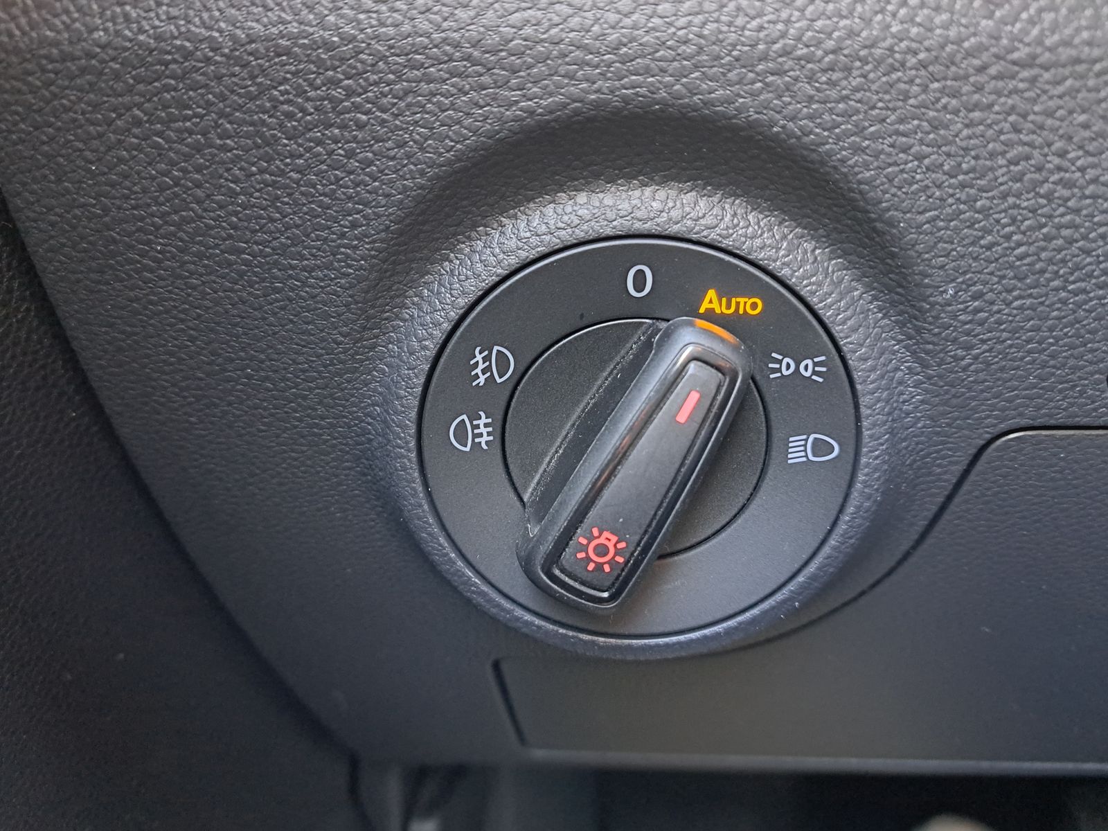 Fahrzeugabbildung SEAT Arona 1.0 TSI FR DSG MY 2022 LED NAVI PDC ALU