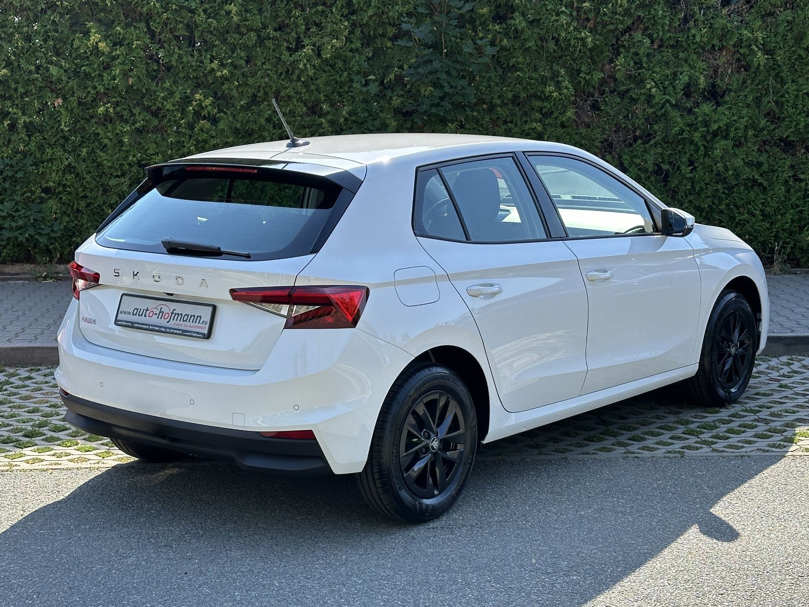 Skoda 95PS Classic Climatronic KAMERA+PDC V/H LM15" imagem 2