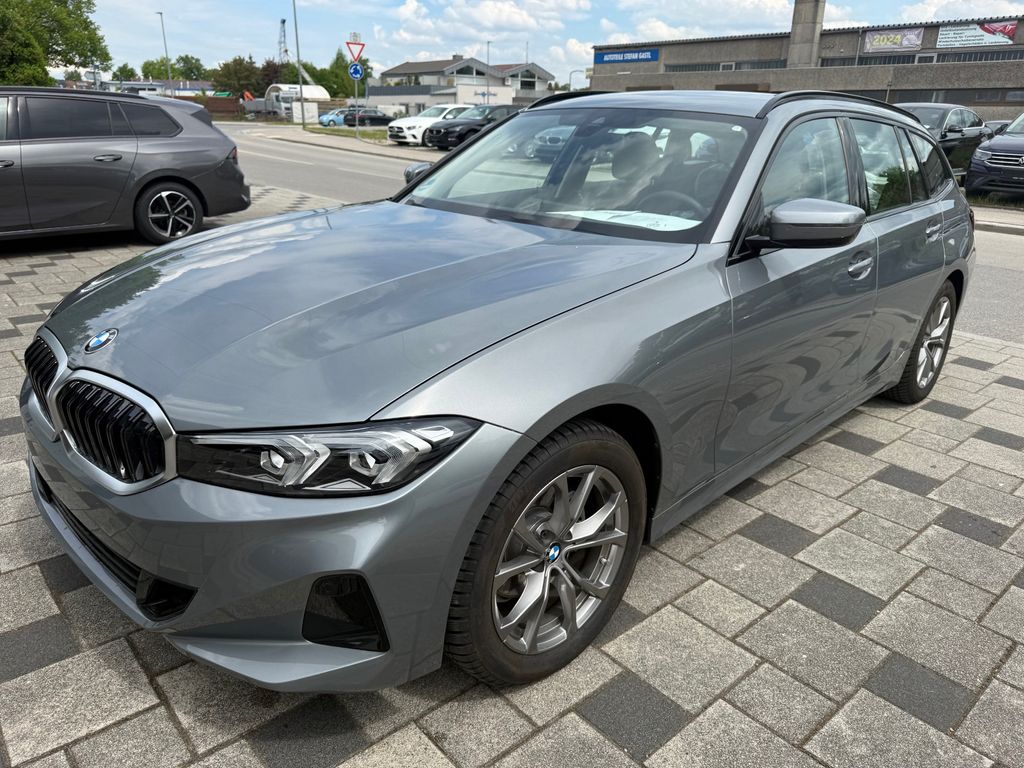 BMW 320
