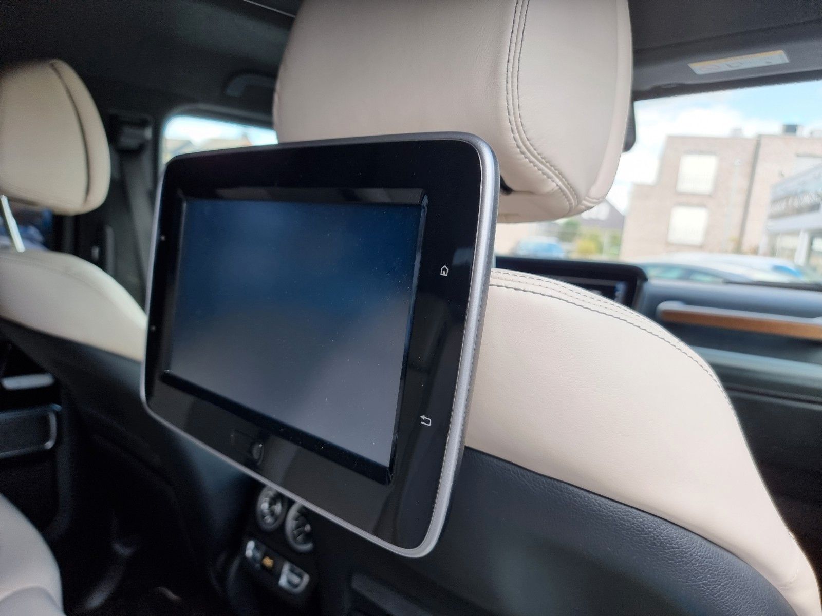 Fahrzeugabbildung Mercedes-Benz G 500/Massage/Distr/Burm/Stdhzg/LED/Fond Ent.