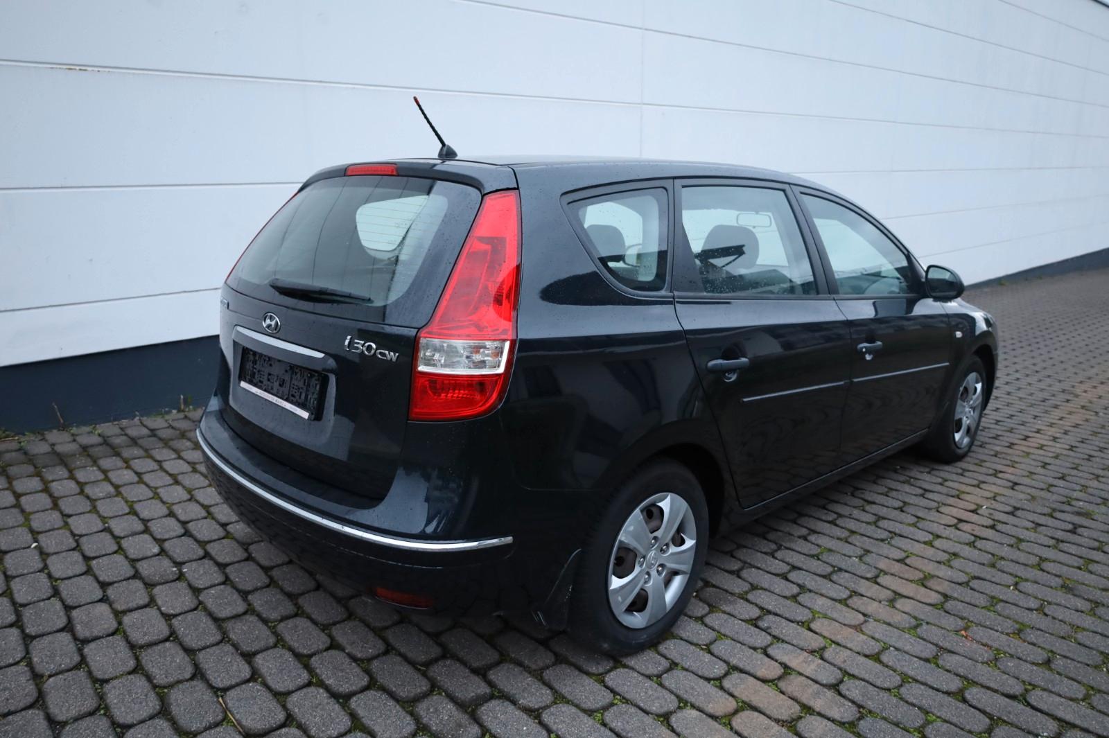 Hyundai i30 2010 — двигун 1.582 cm³, 90 HP (66kW)