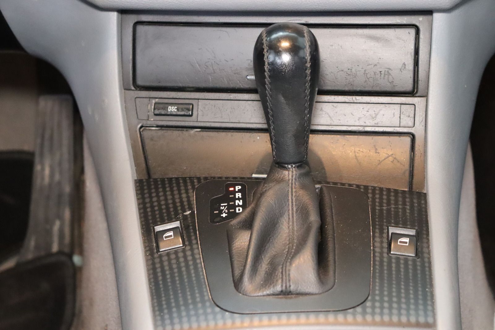 Fahrzeugabbildung BMW 320 i * Xenon * PDC * Klimaautom. *