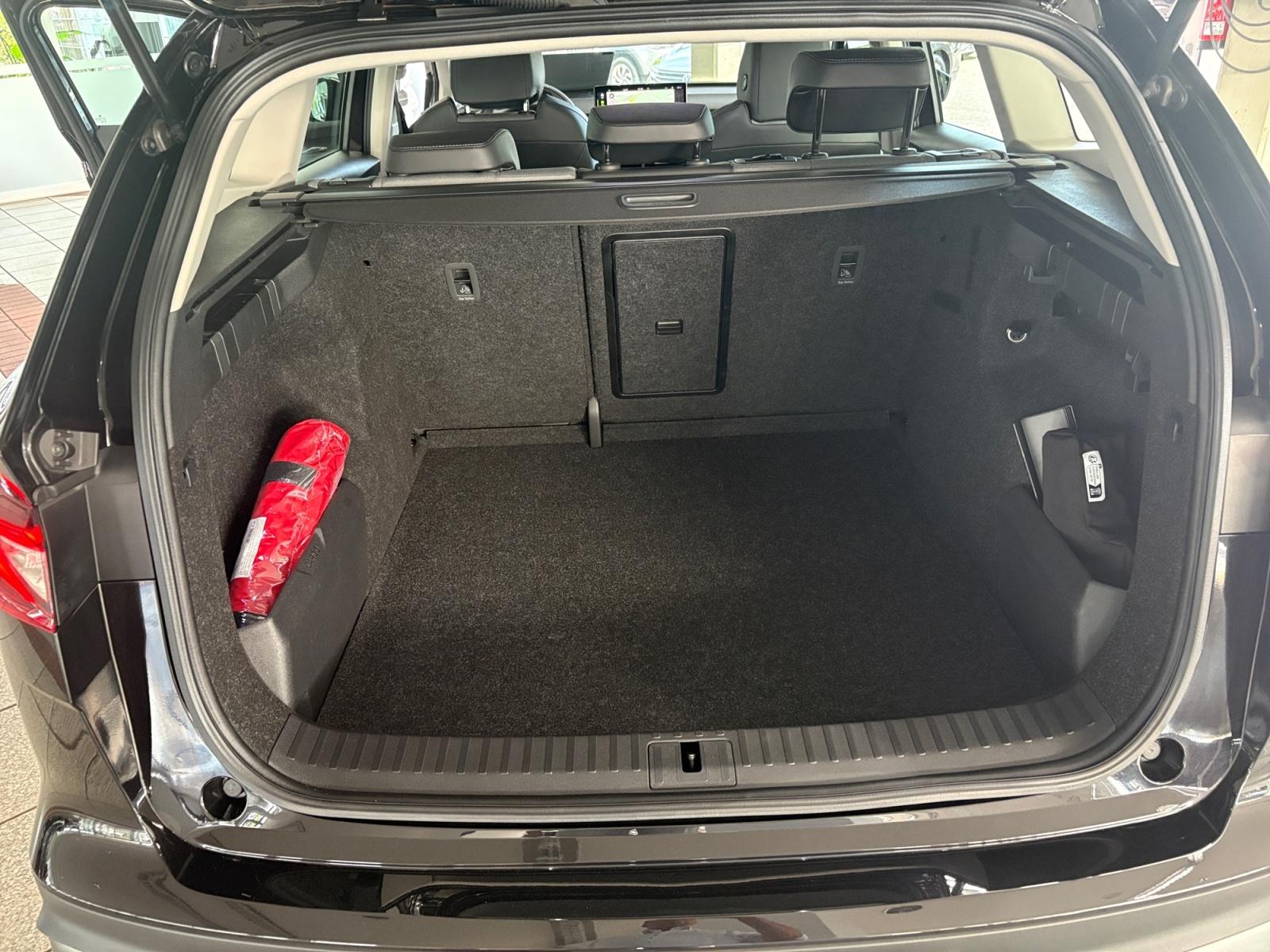 Skoda Enyaq LOFT 180PS 60kWh +WÄPU+LED+CARPLAY+RKAM+NA