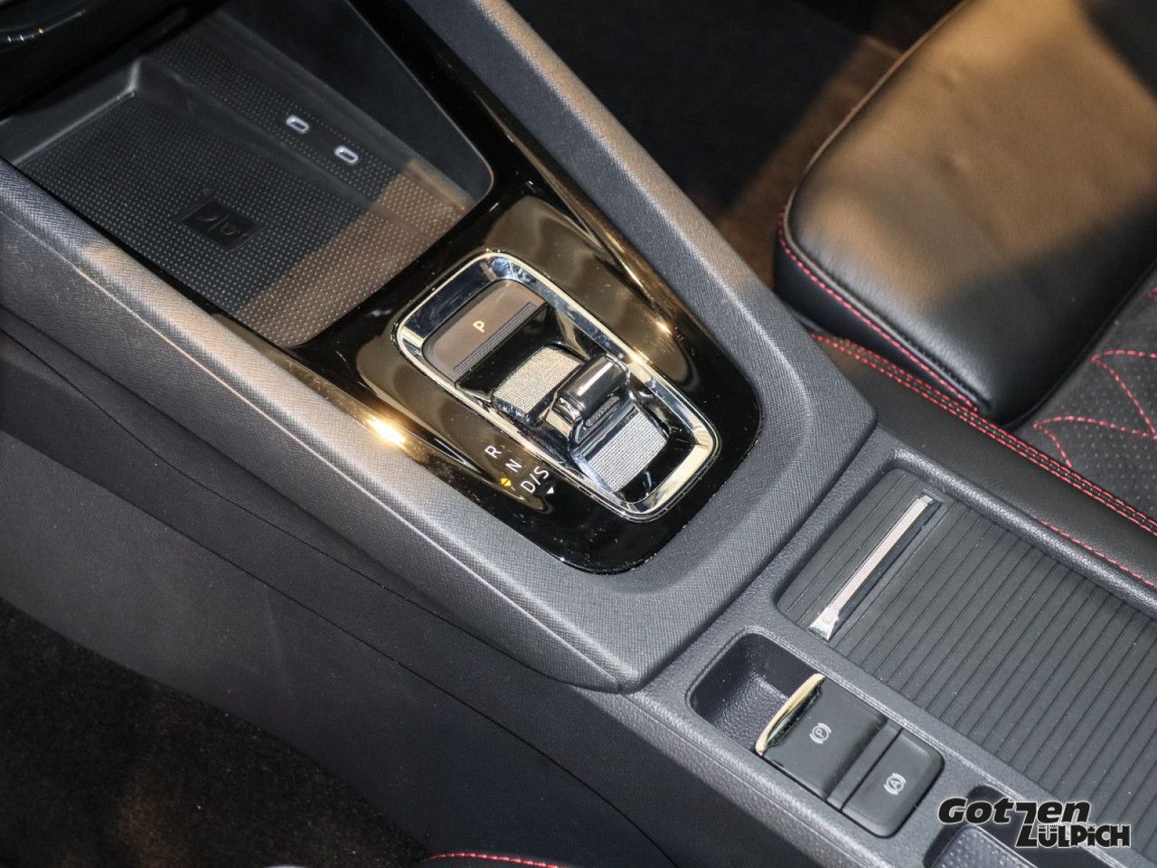 Fahrzeugabbildung SKODA Octavia Combi 2.0 TDI RS DSG Navi AHK Pano DCC