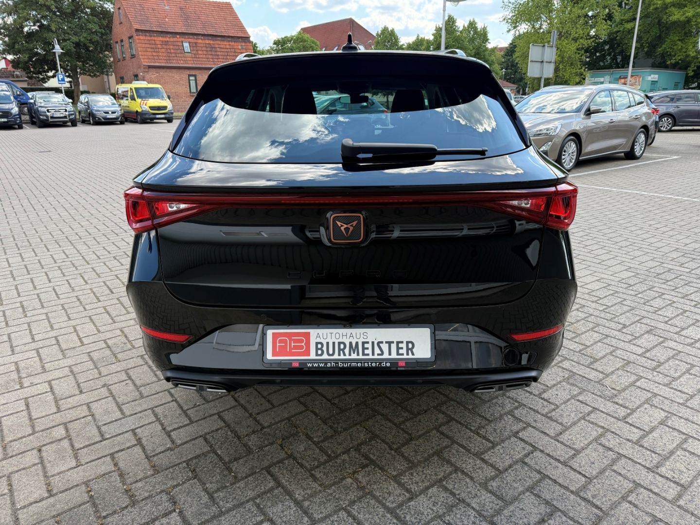 CUPRA Leon Sportstourer 2.0 TSI Garantie 4/29 Carplay - Image 3