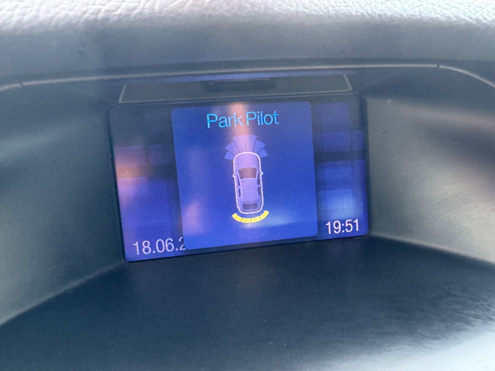 Fahrzeugabbildung Ford Focus Turnier Sync Edition/Klima./PDC/Navi