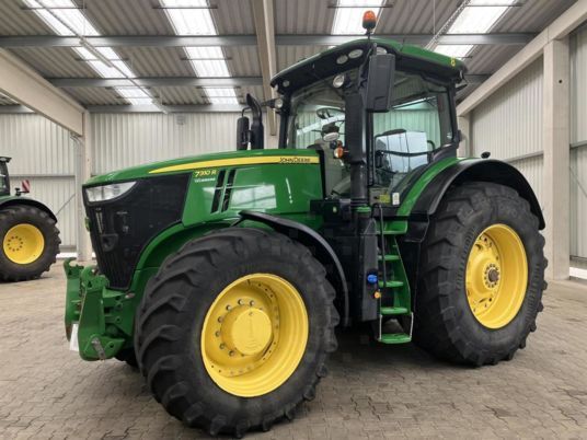 John Deere 7310R