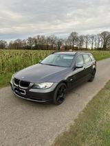 BMW E91 Touring 330d xDrive - BMW 330 aus 2006: 330d