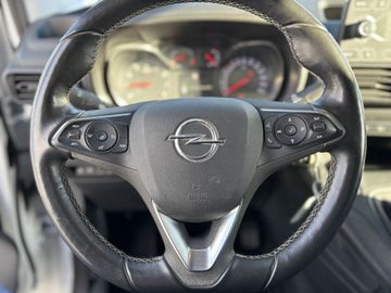 Fotografie des Opel Combo Cargo 1.5 D Edition AHK