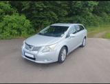 Toyota Avensis Combi Executive 2.2 D-4D Automatik E... - Toyota Avensis mit Diesel-Antrieb: Kombi, Automatik, 2.2