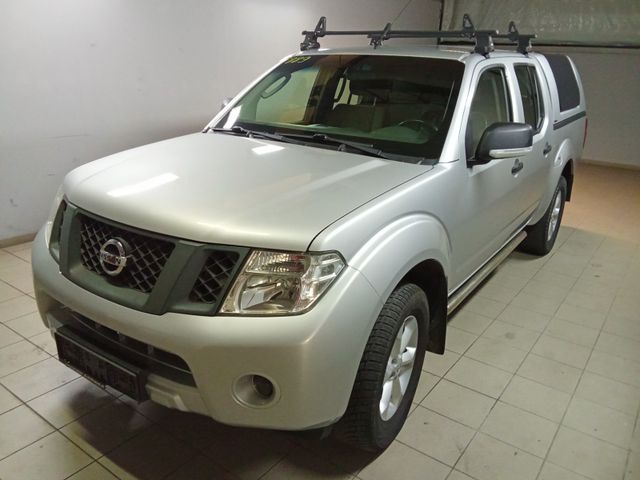 Nissan Navara Pickup Double Cab XE 4X4