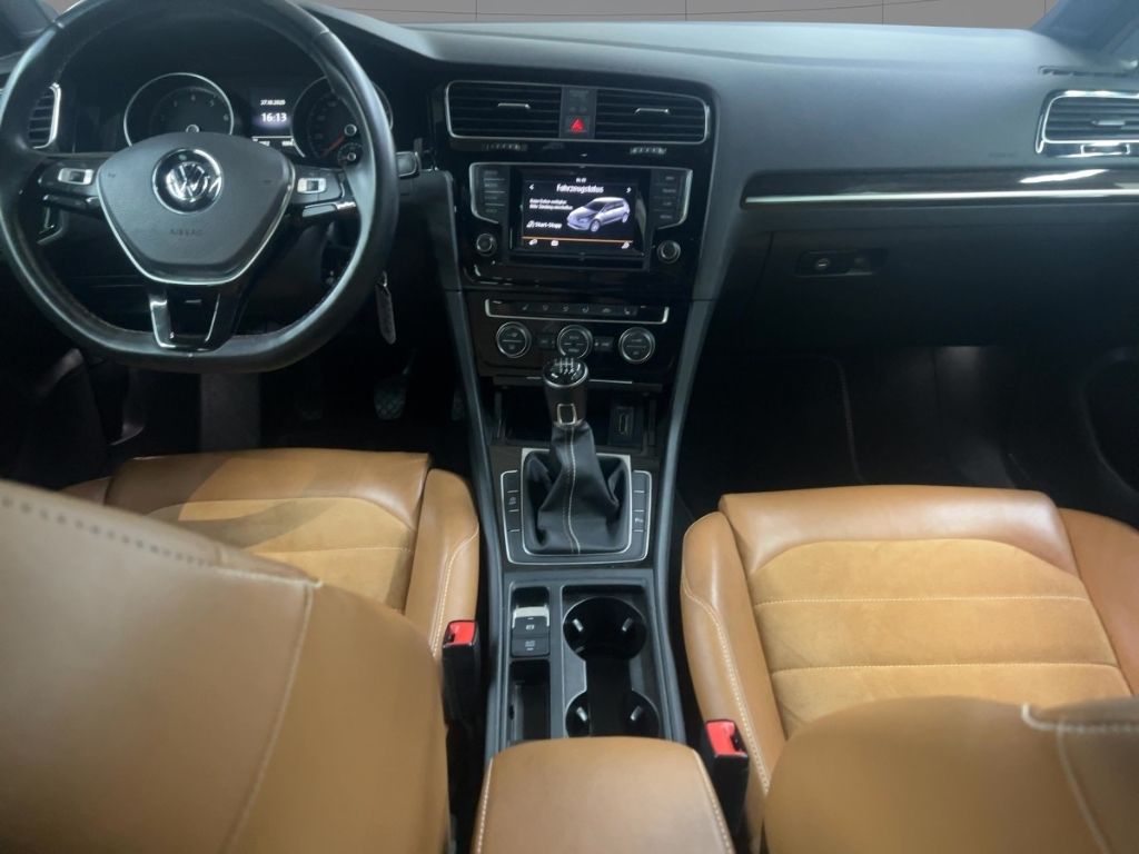 Fahrzeugabbildung Volkswagen Golf 1,4 Edition Navi Winterpaket