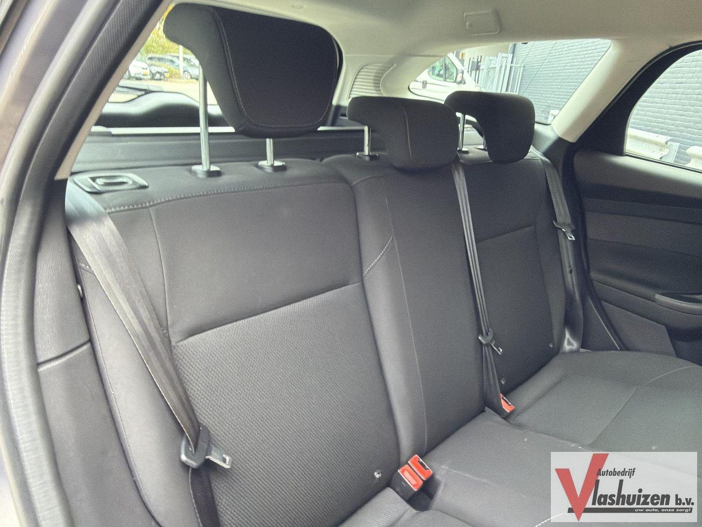 Ford Focus 2014 — photo 14